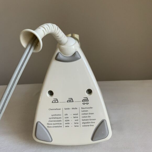 Rowenta Iron DM880  Professional Luxe Vertical Steam Stainless Self-Cleaning - Picture 7 of 7